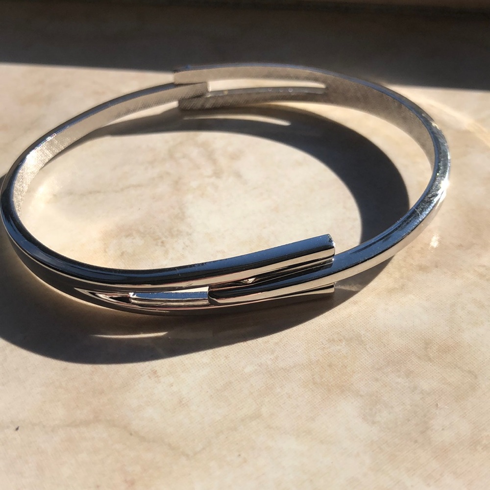 NWOT Clip top bracelet ✨Host Pick✨